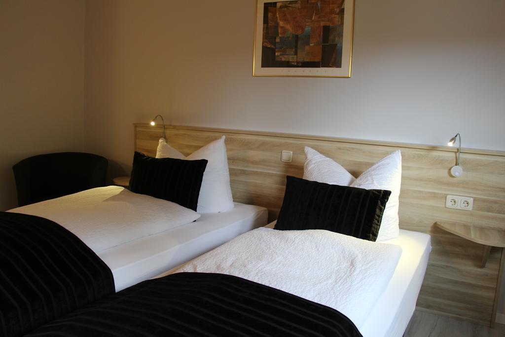Hotel-Restaurant-Haus Berger Фирзен Экстерьер фото